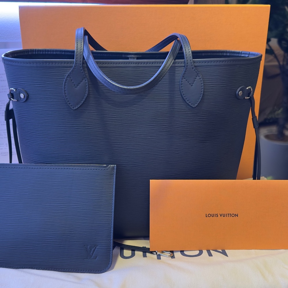SOLD Louie Vuitton timeless Epi Leather MM Pristine *More Pics to Come*